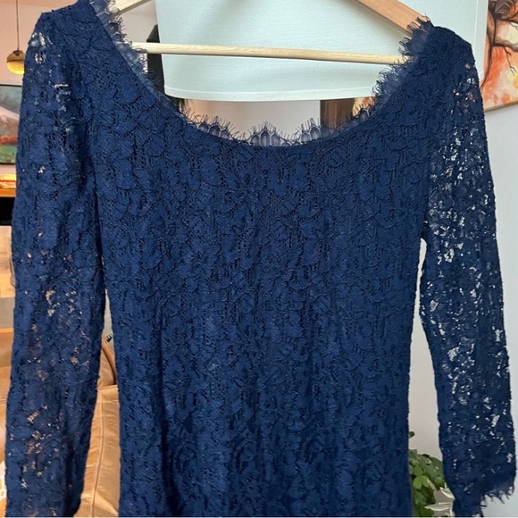 DVF Zarita scoop neck lace dress navy 6 - Picture 2 of 8